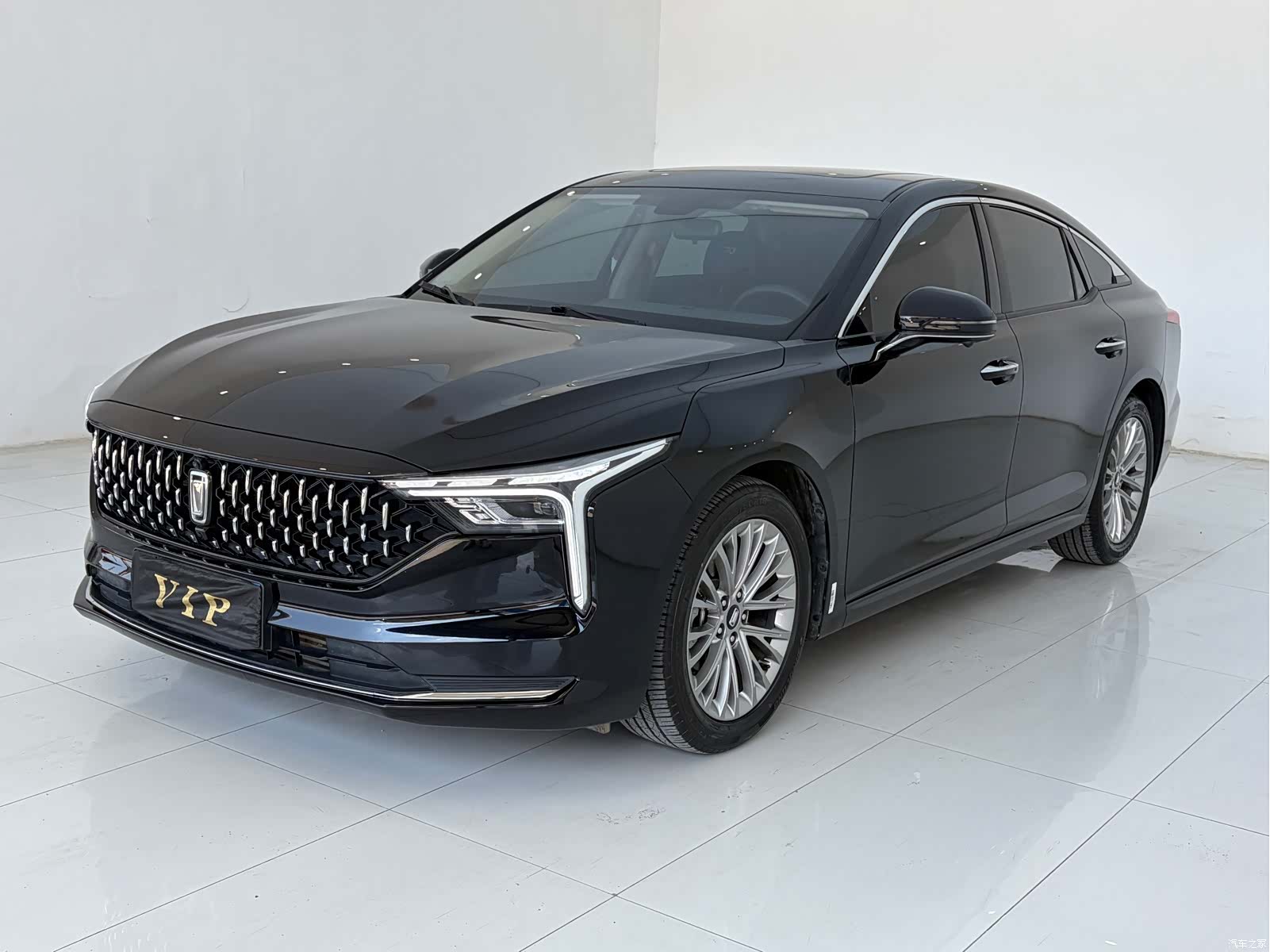 Bestune B70, 2023 2