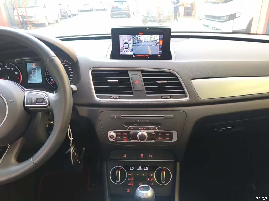 Audi Q3, 2018 13