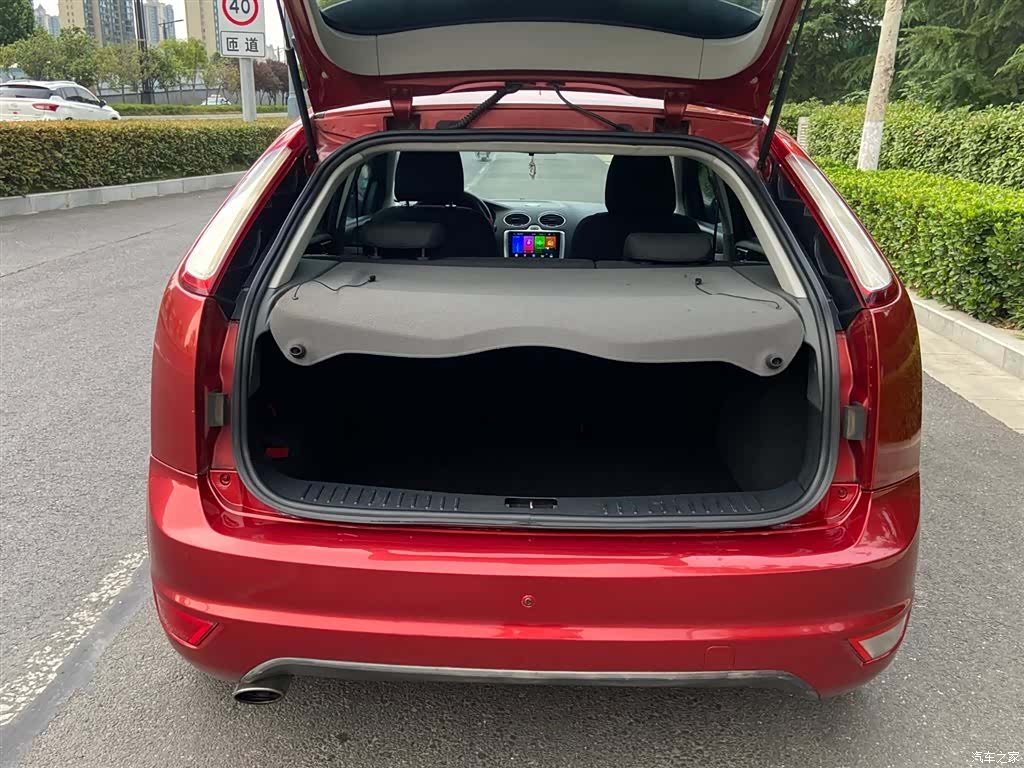 Ford Focus, 2013 15