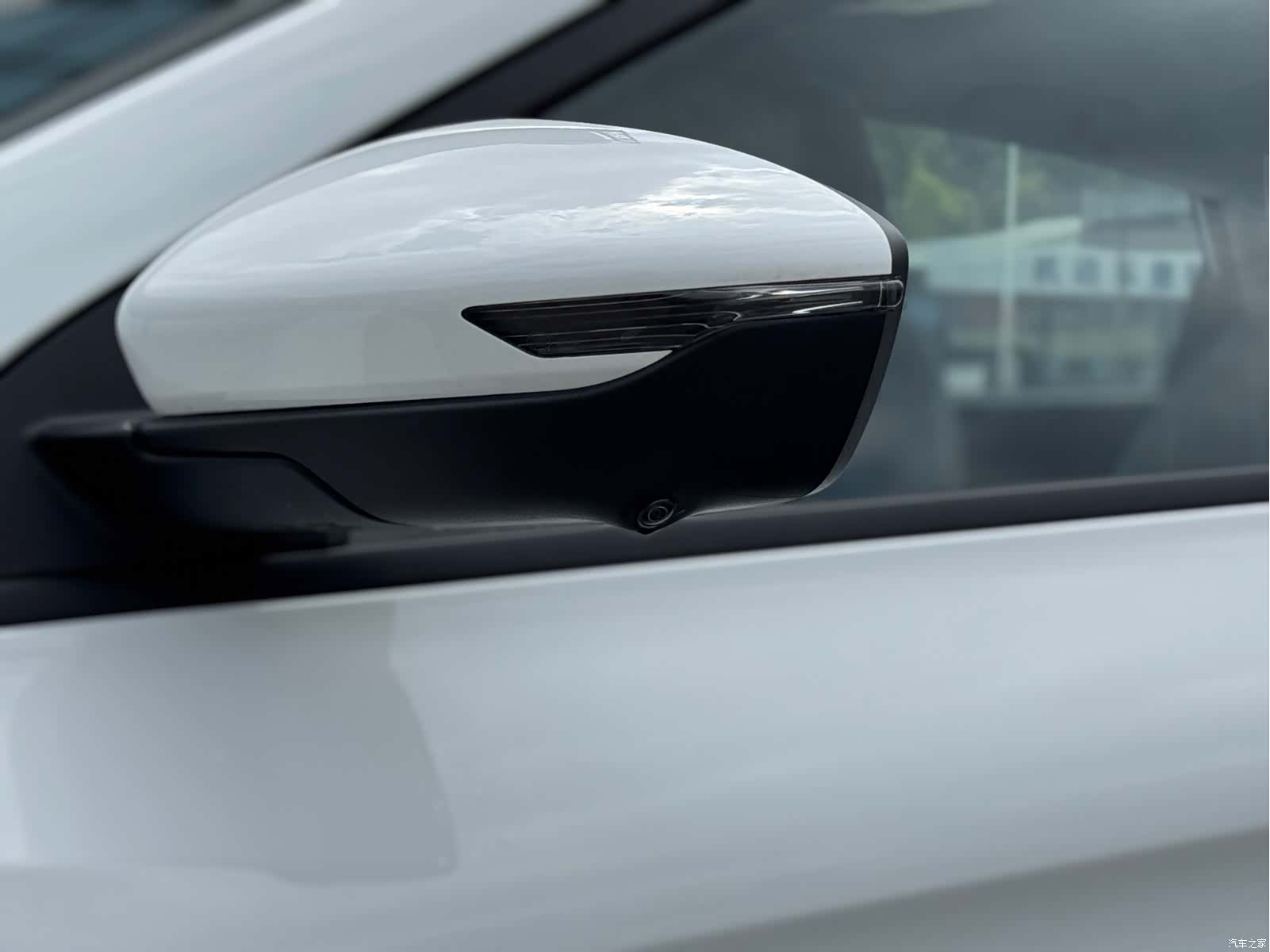 Geely Binray, 2026 9
