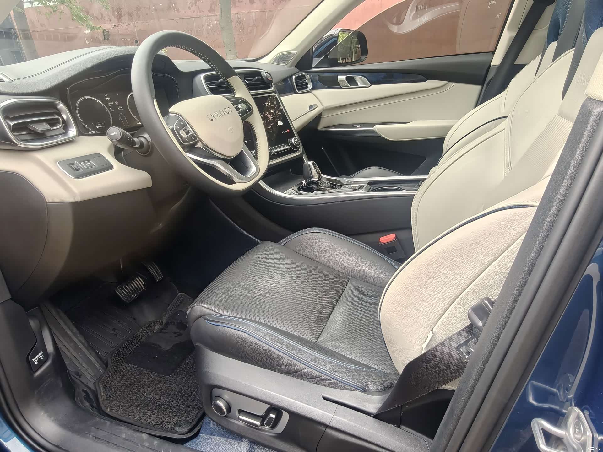 Lynk & Co 01, 2019 9