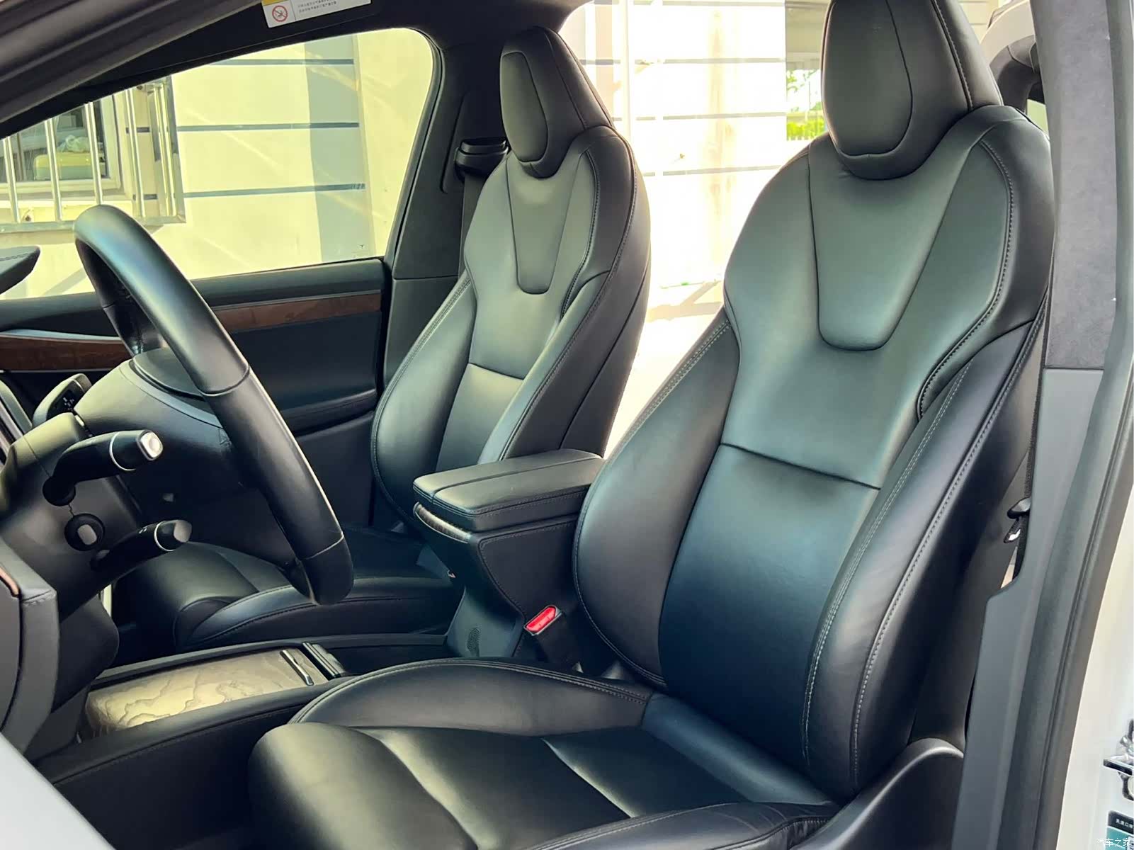 Tesla Model X, 2019 19