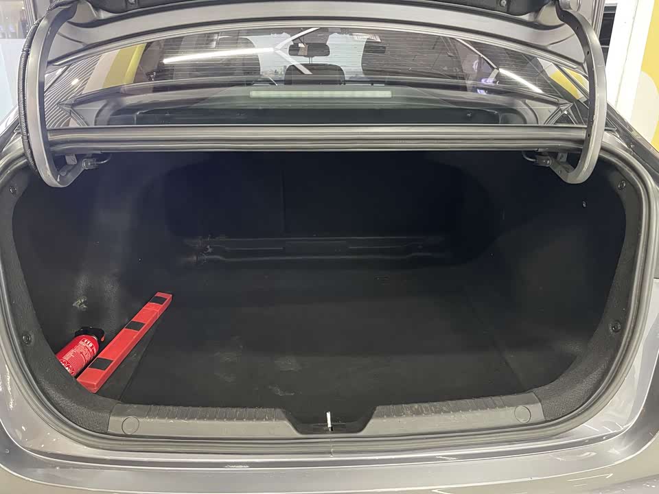 Trumpchi Shadow Leopard