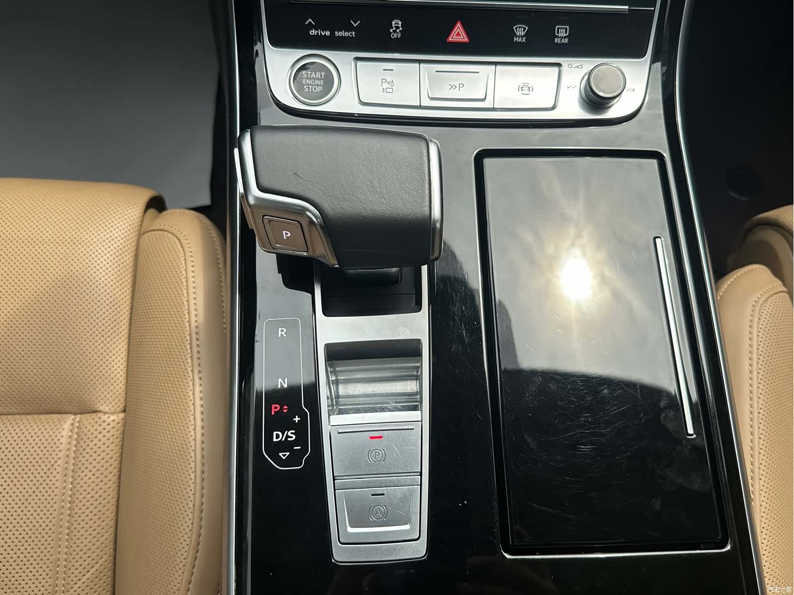 Audi A8L, 2022 17
