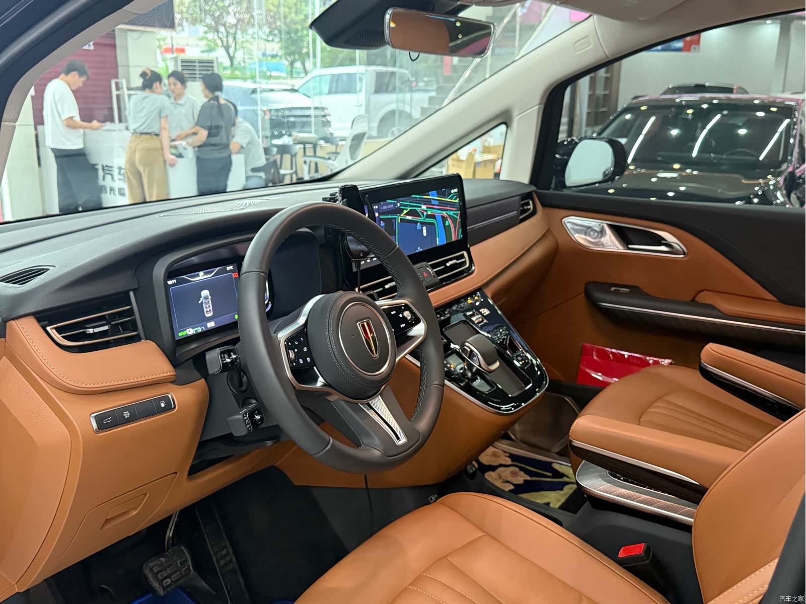 Hongqi HQ9, 2025 11