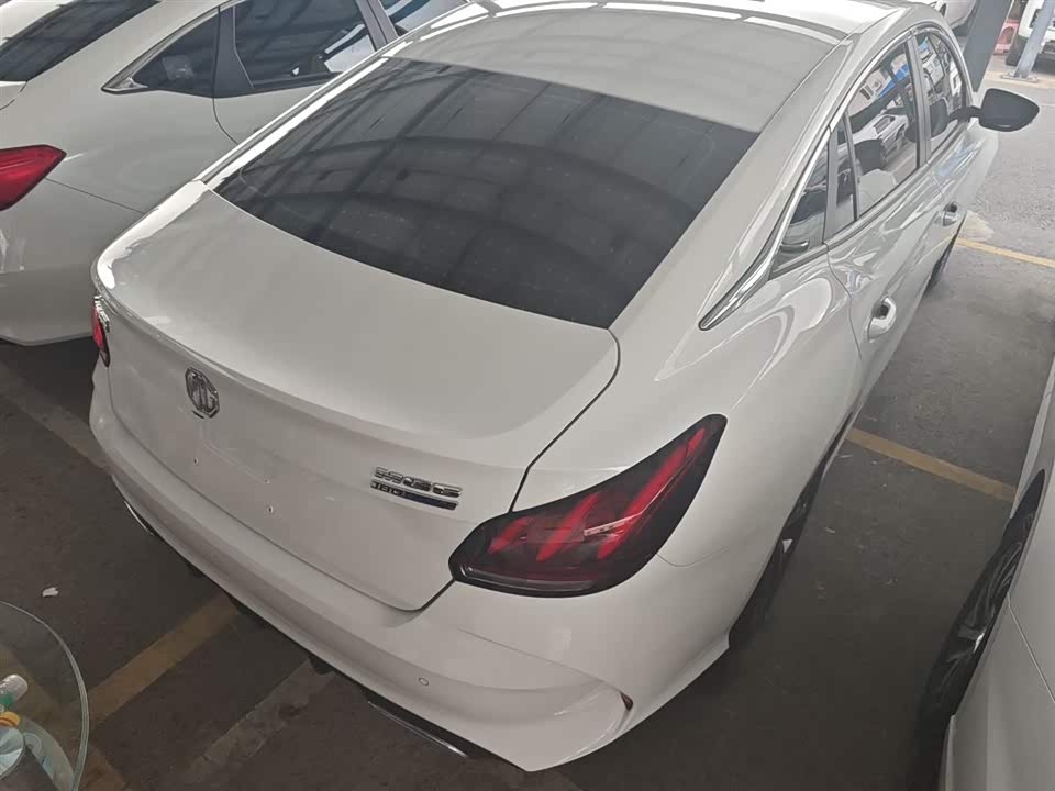 MG MG5