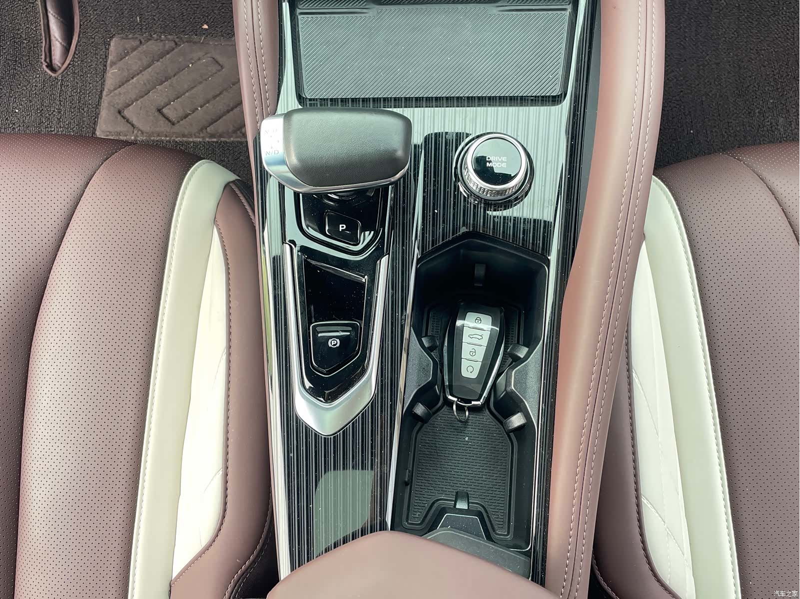 Geely Xingyue L, 2024 24