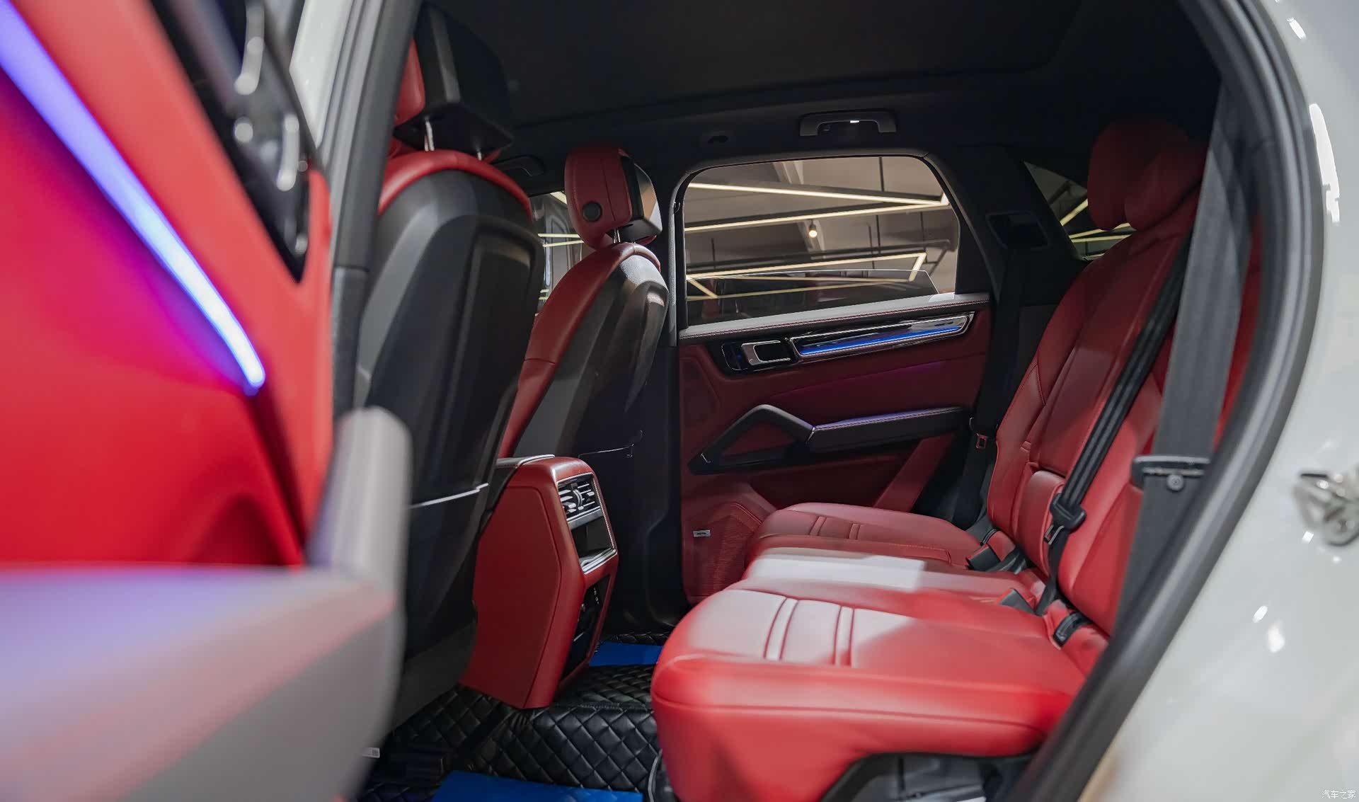 Porsche Cayenne, 2020 13