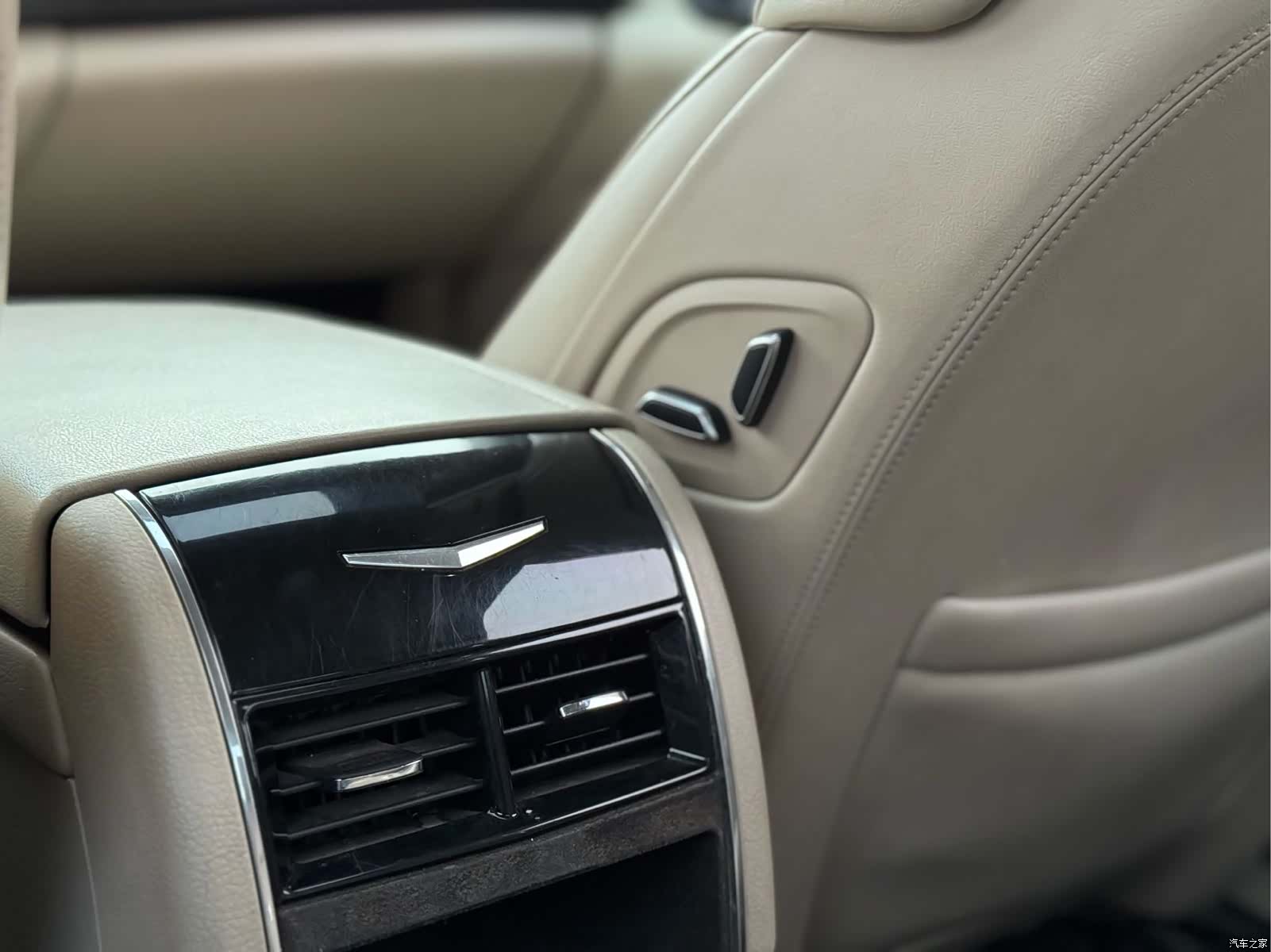 Cadillac CT6, 2018 12