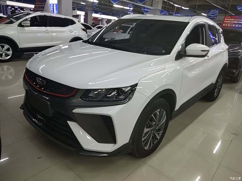 Geely Coolray, 2022 2