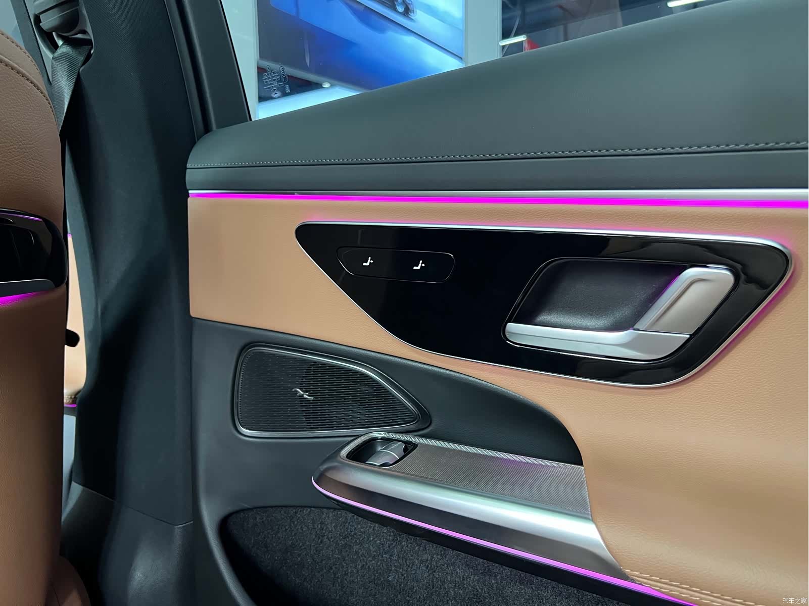 Mercedes-Benz E-Class, 2024 46