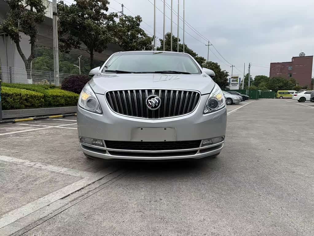 Buick GL8