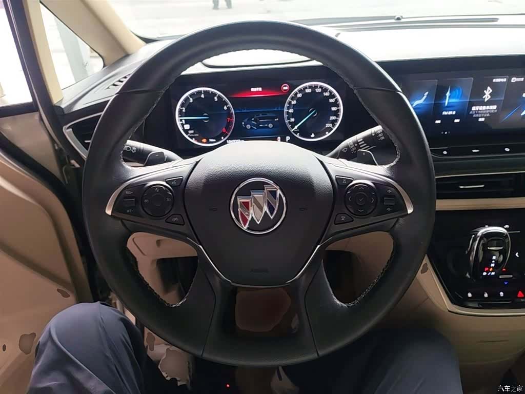 Buick GL8, 2021 11