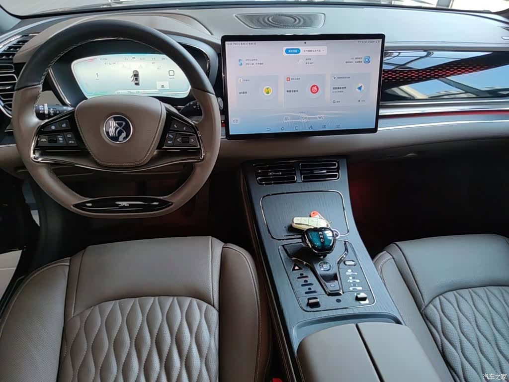 BYD Han, 2022 13