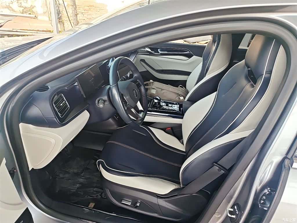 BYD Qin, 2023 15