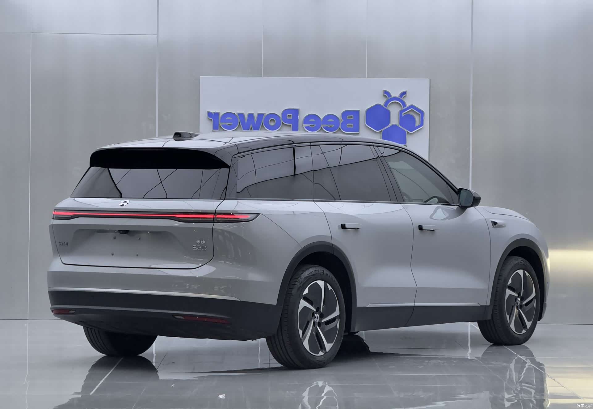 NIO ES8, 2023 6