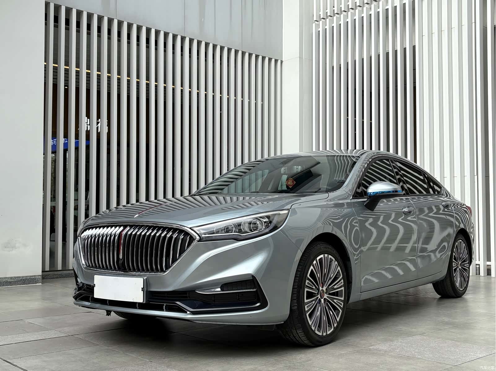 Hongqi H5, 2022 1
