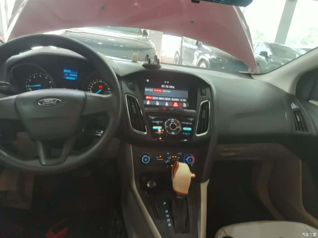 Ford Focus, 2017 13