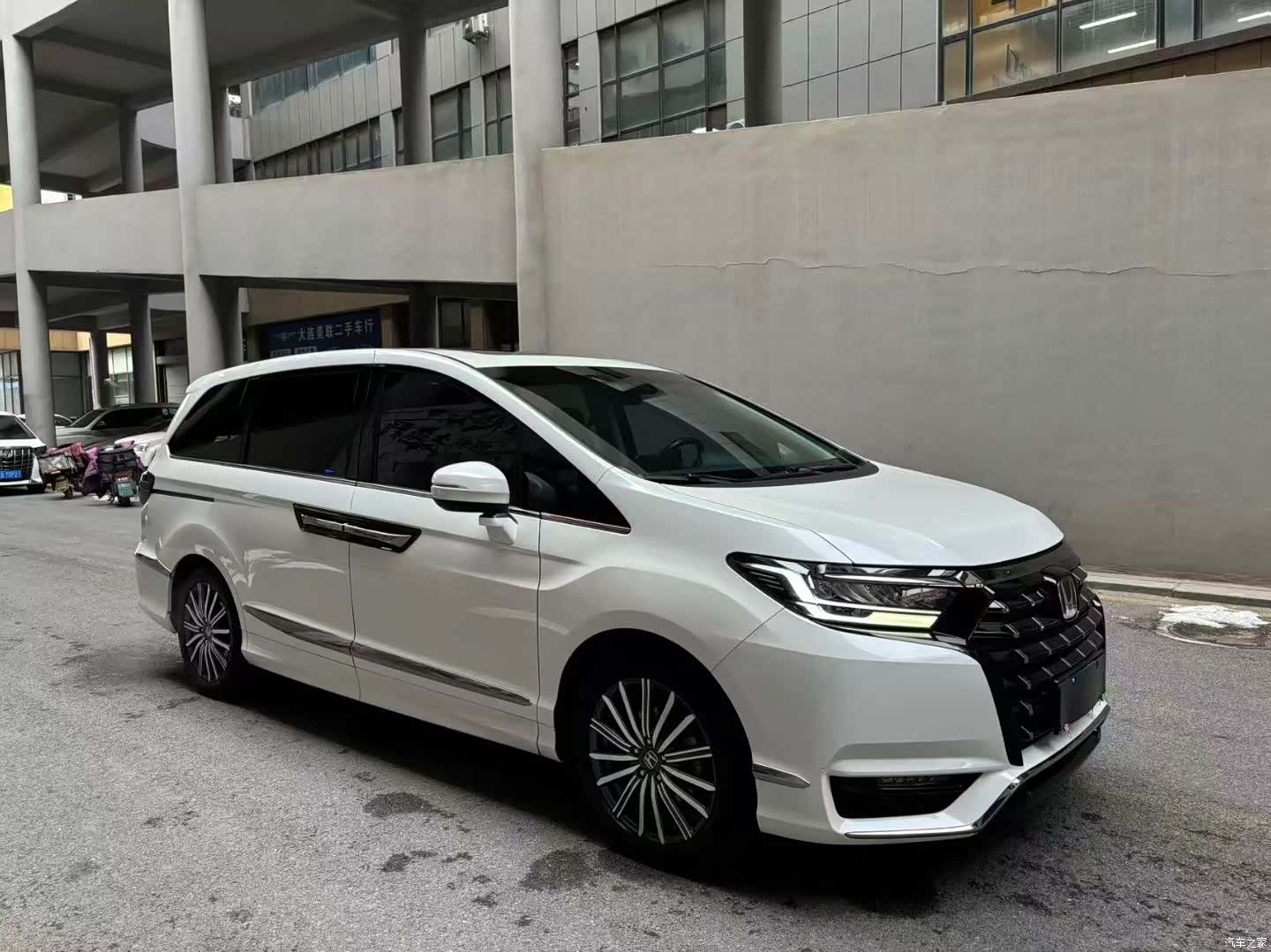 Honda Elysion, 2023 3