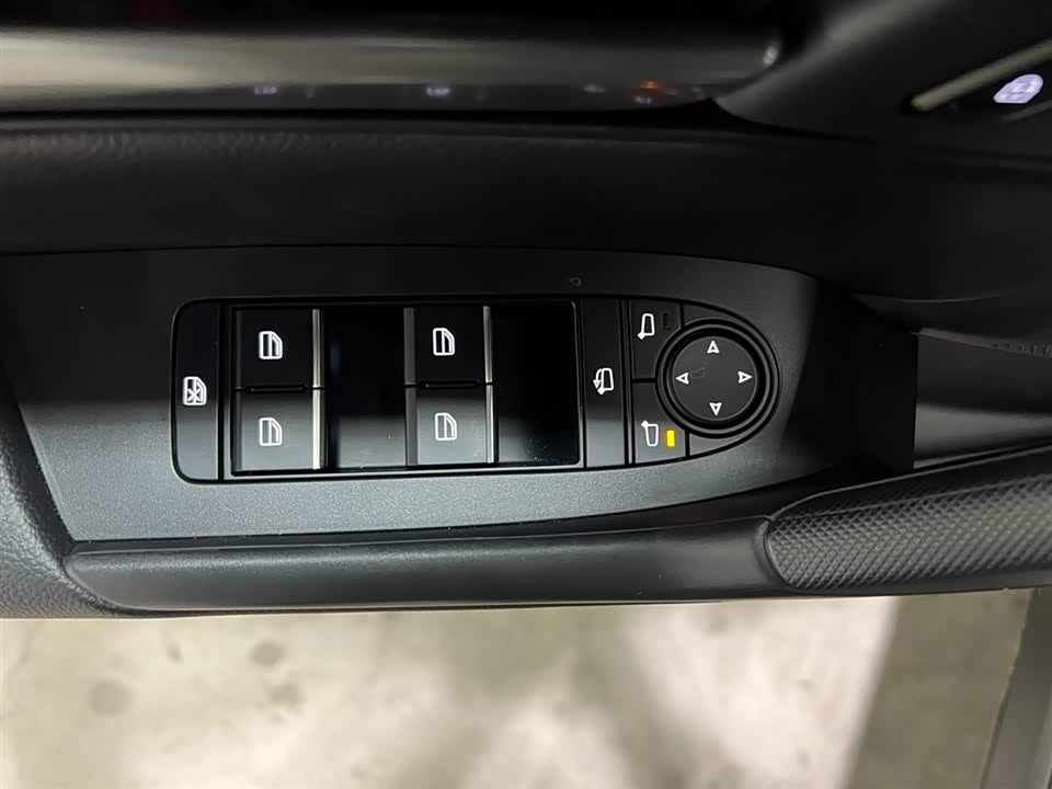 Mazda CX-50 line also