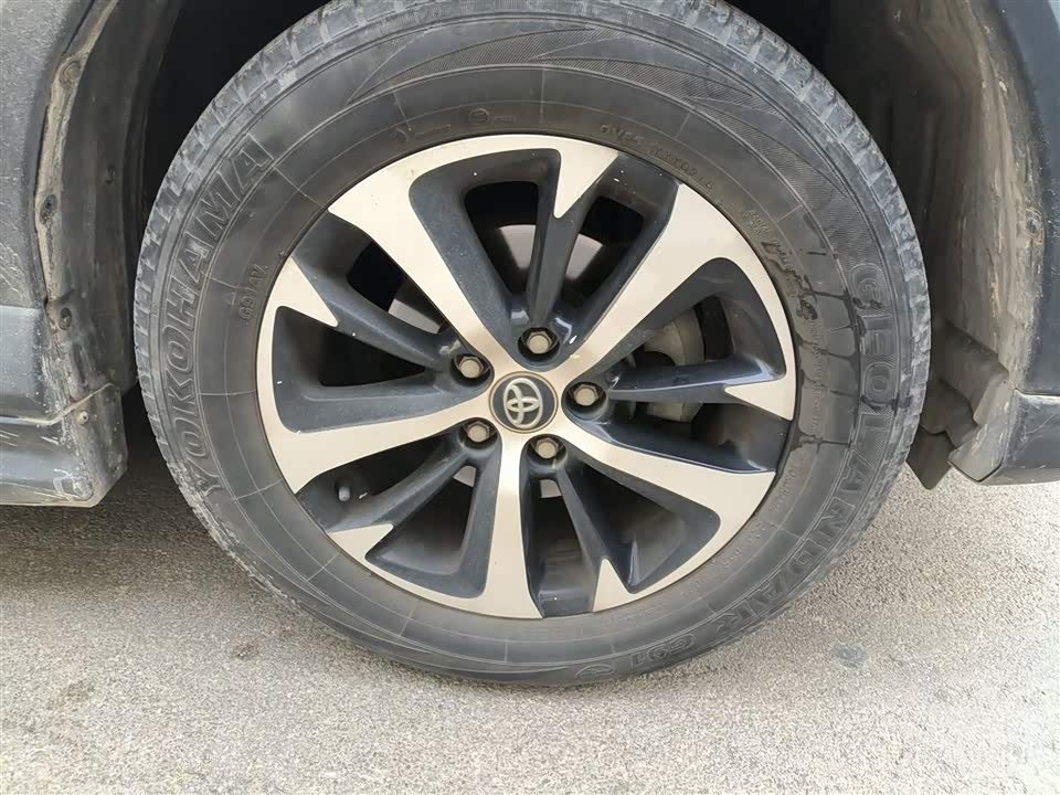 Toyota RAV4 Rongfang