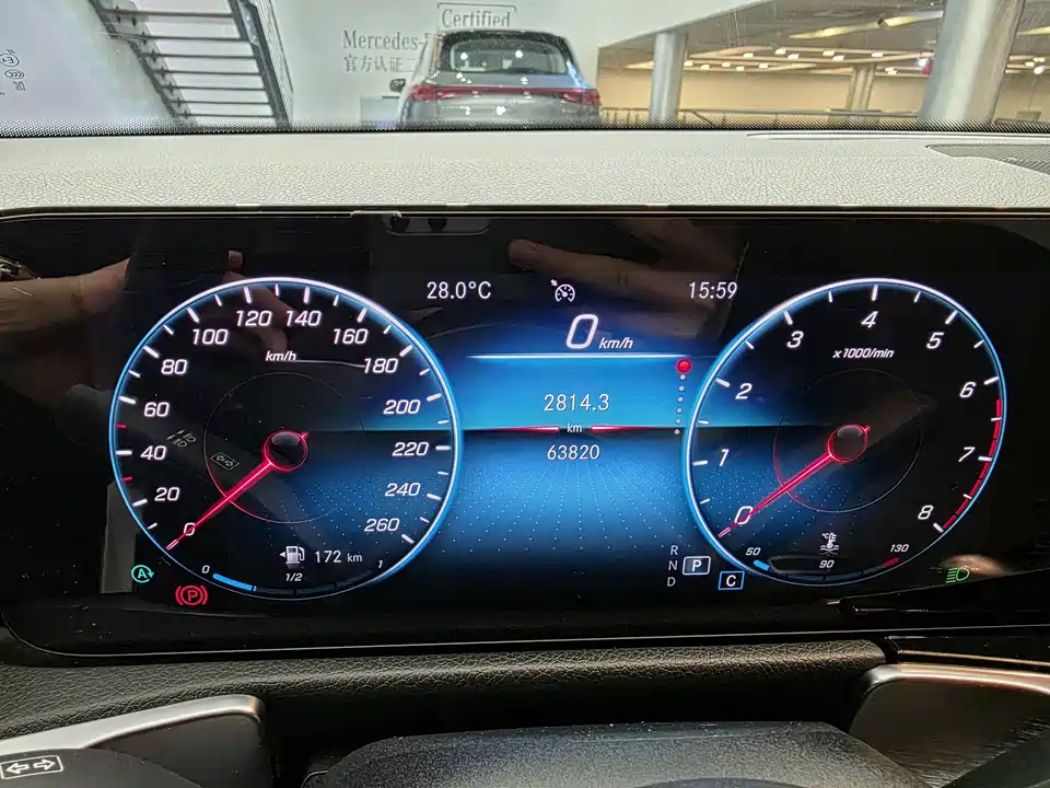Mercedes-Benz GLB Mercedes-Benz GLB