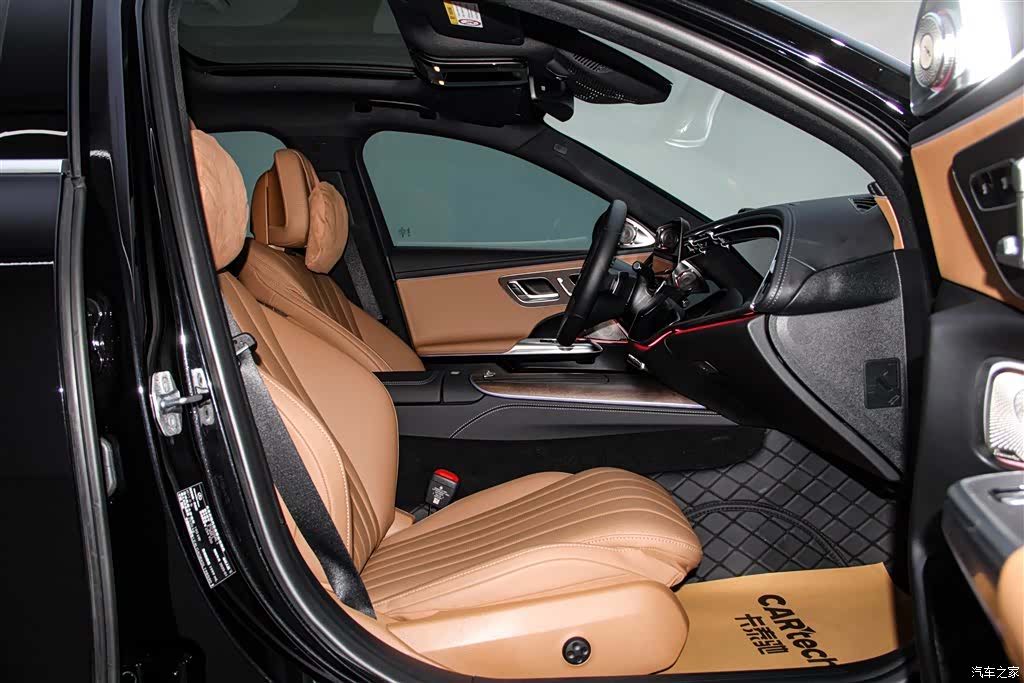Mercedes-Benz E-Class, 2025 19