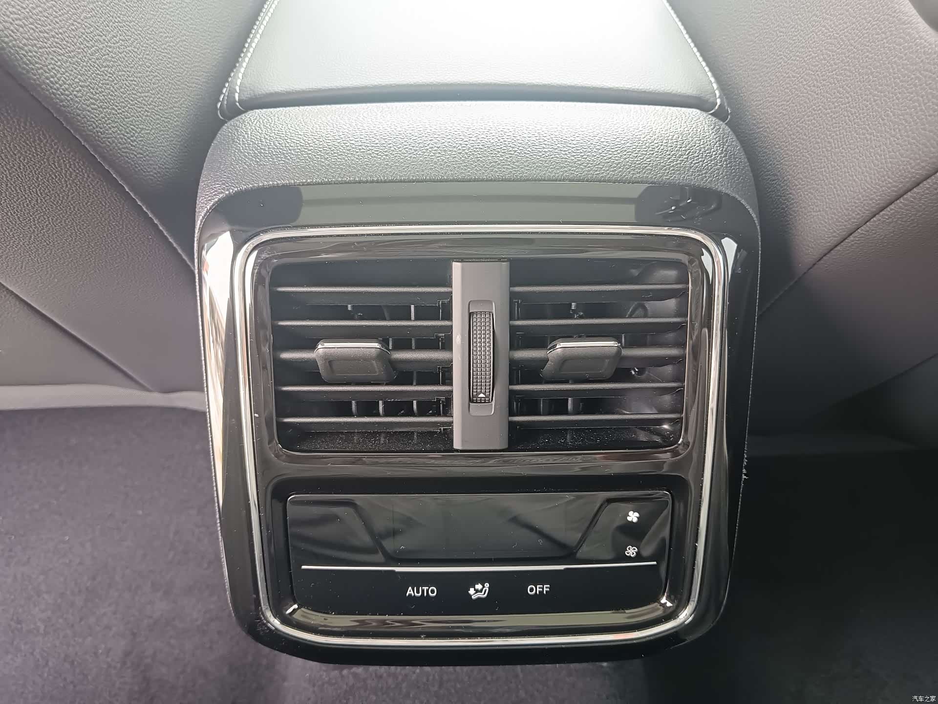 Volkswagen Passat, 2024 19