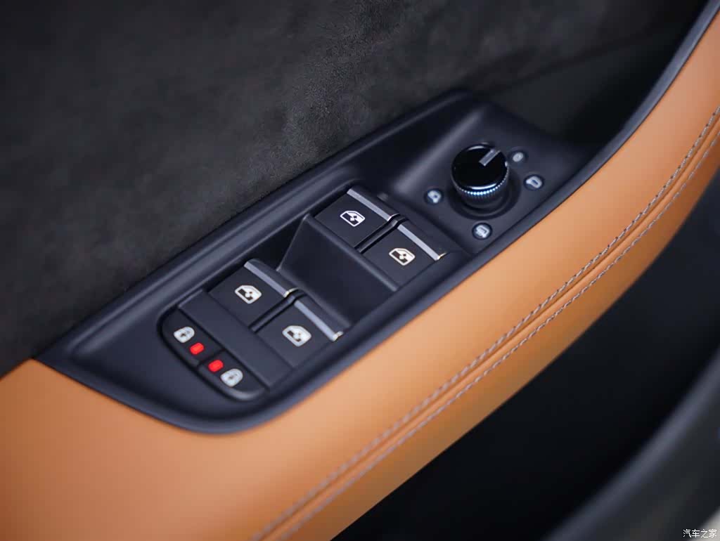 Audi Q8, 2023 31