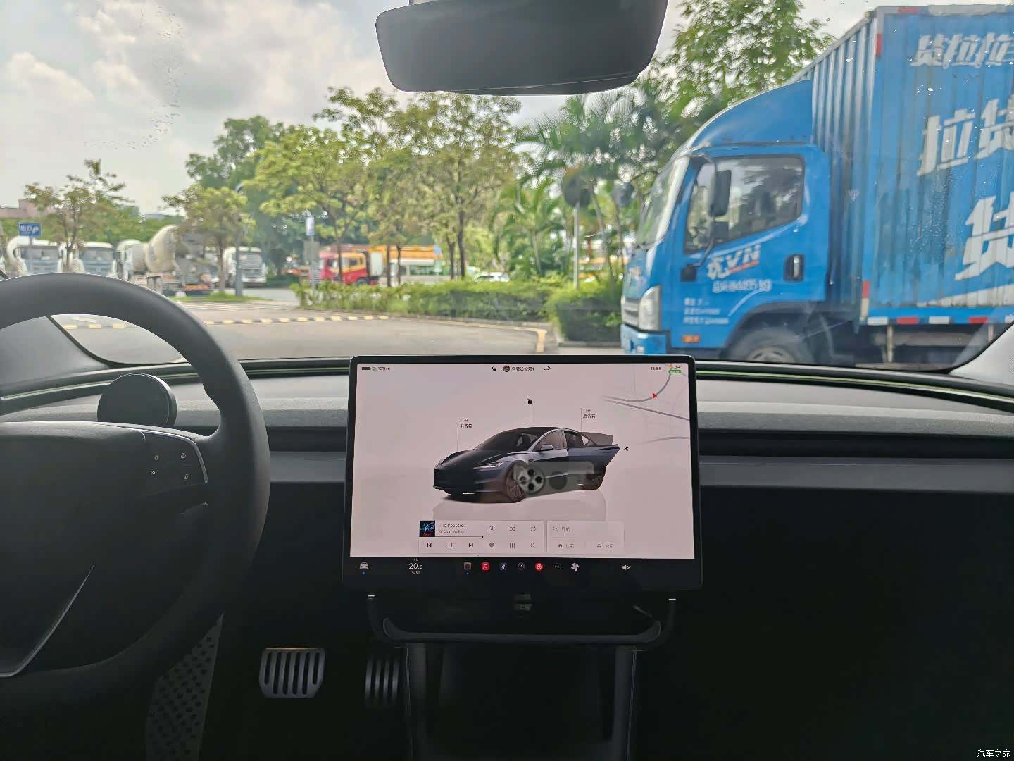 Tesla Model 3, 2025 18
