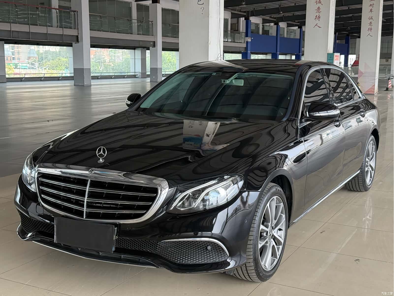 Mercedes-Benz E-Class, 2018 1