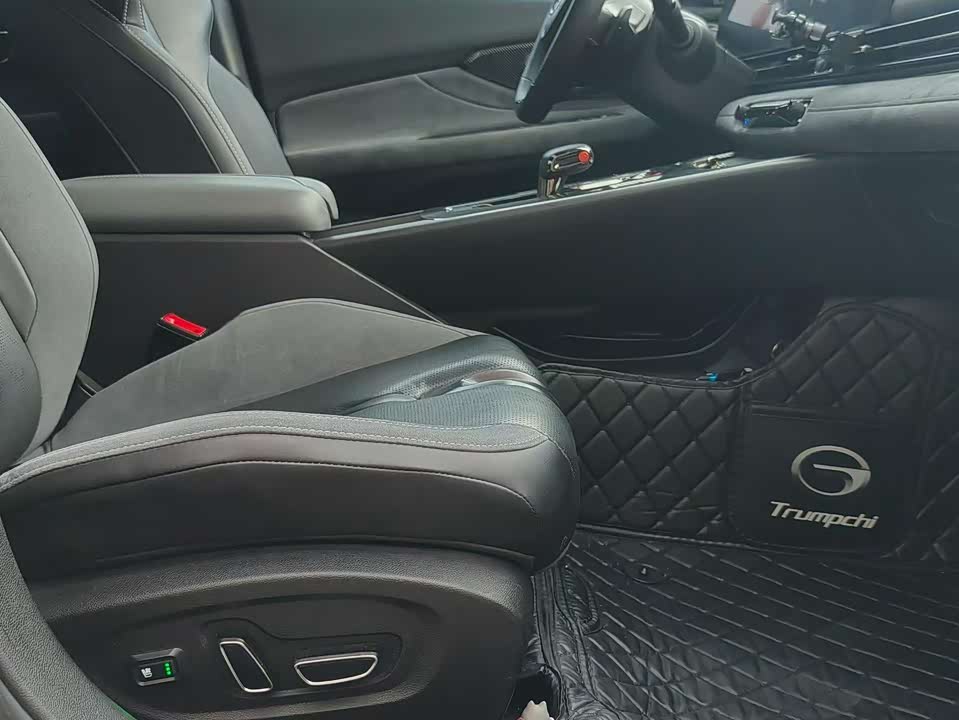 Trumpchi Shadow Leopard