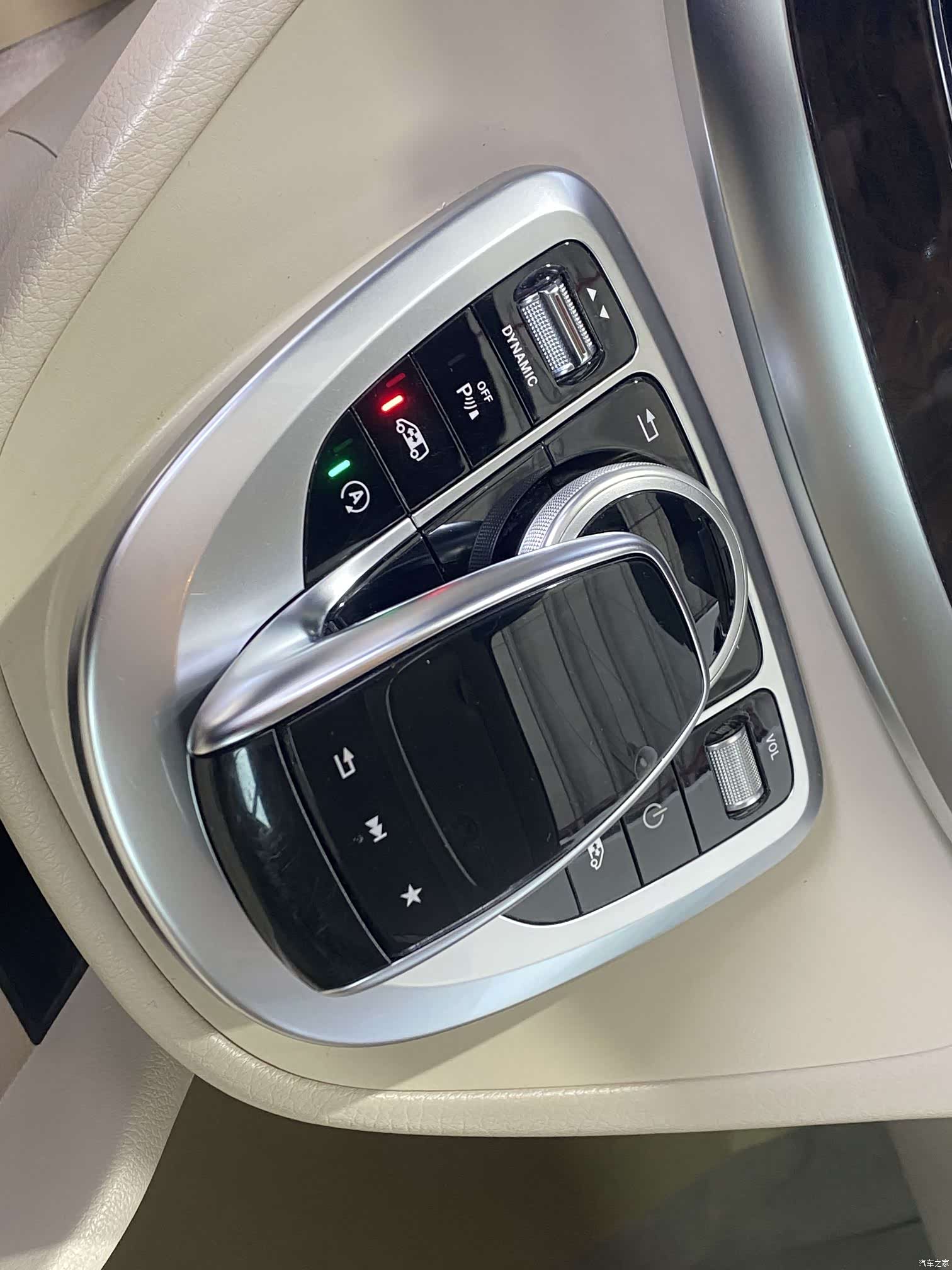 Mercedes-Benz V-Class, 2020 9