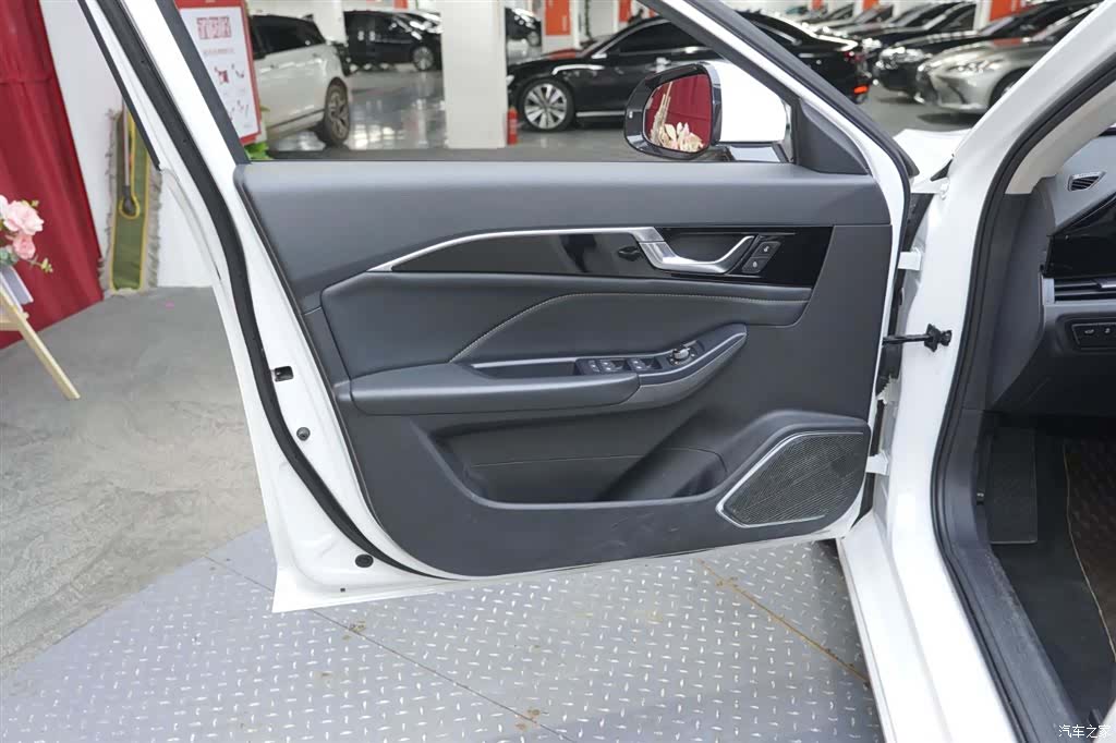 Bestune B70, 2024 10