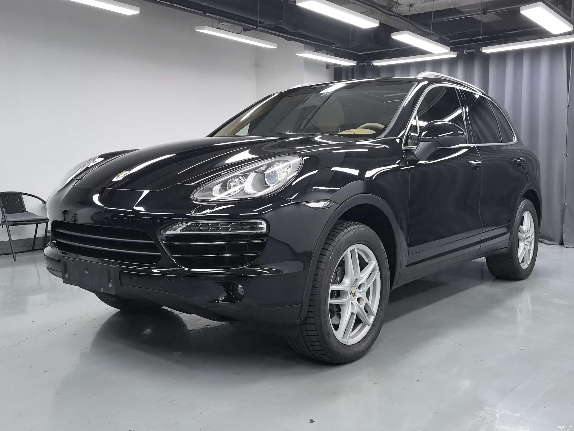 Porsche Cayenne, 2012 1