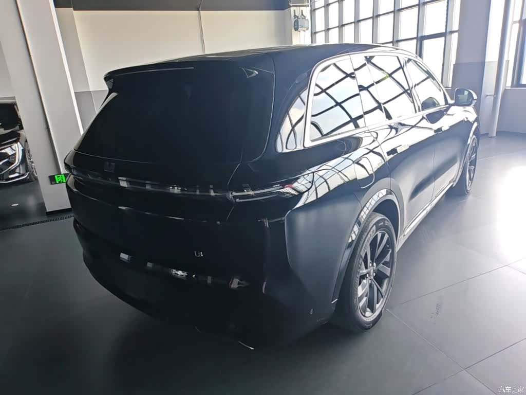 Li Auto L8, 2023 все фото