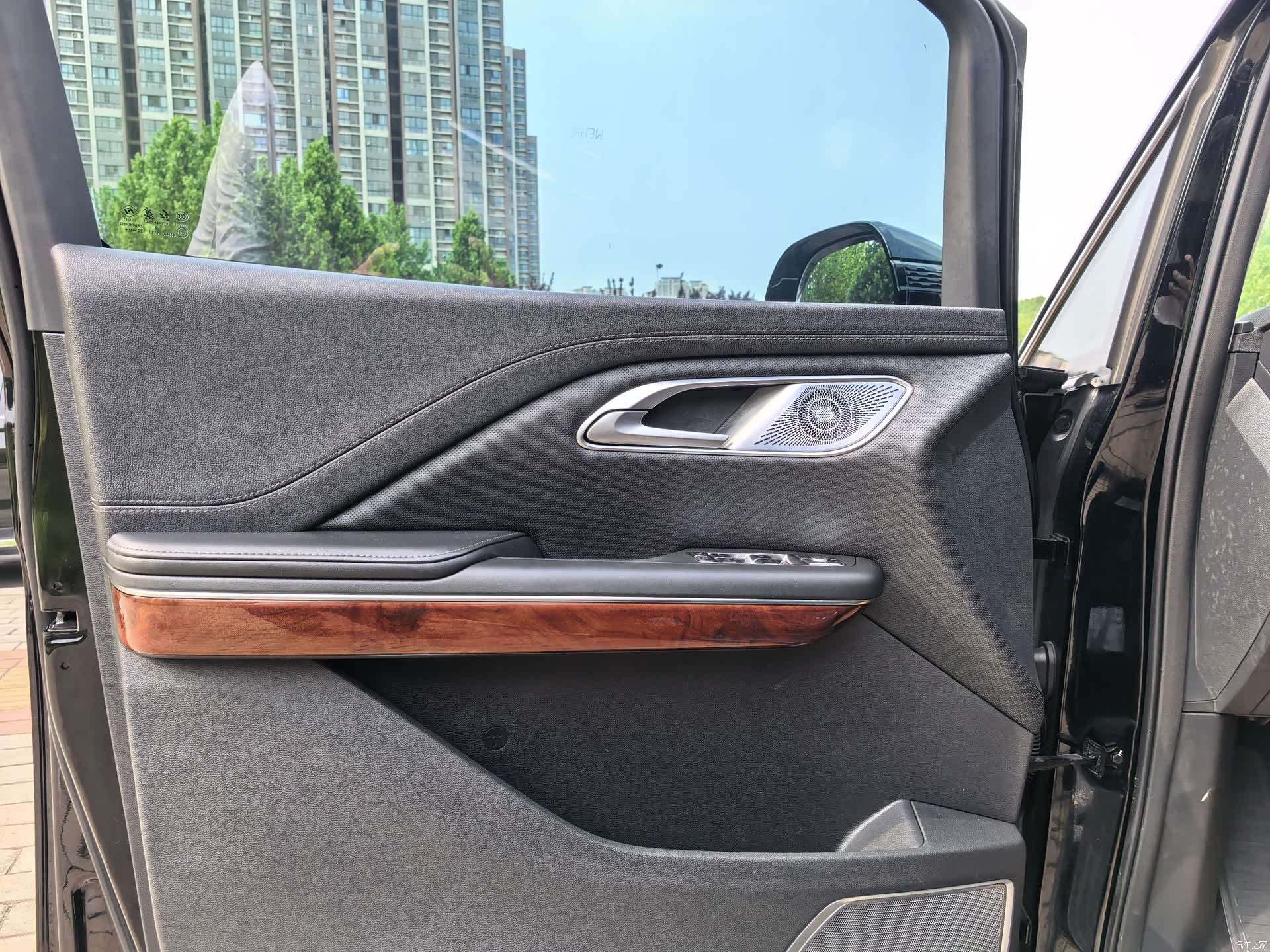 Hongqi HQ9, 2023 6