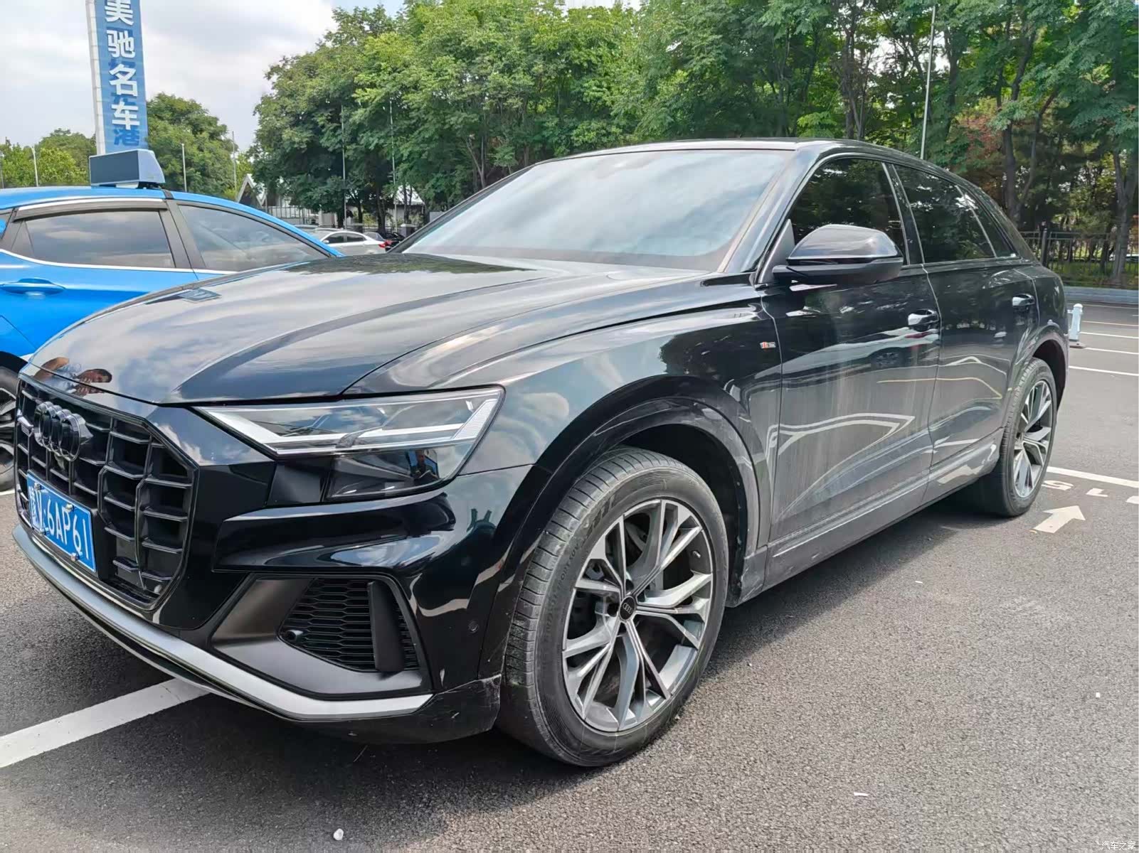 Audi Q8, 2021 1