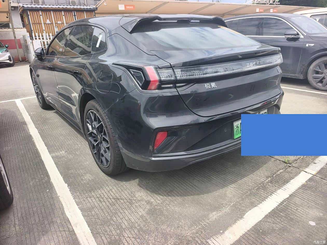 Zeekr 001, 2024 7