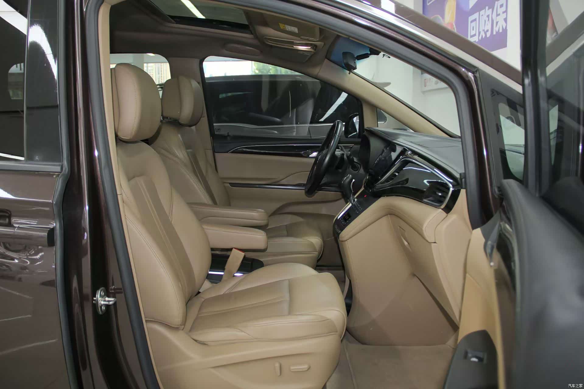 Buick GL8, 2018 4