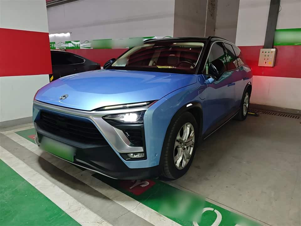 NIO ES8