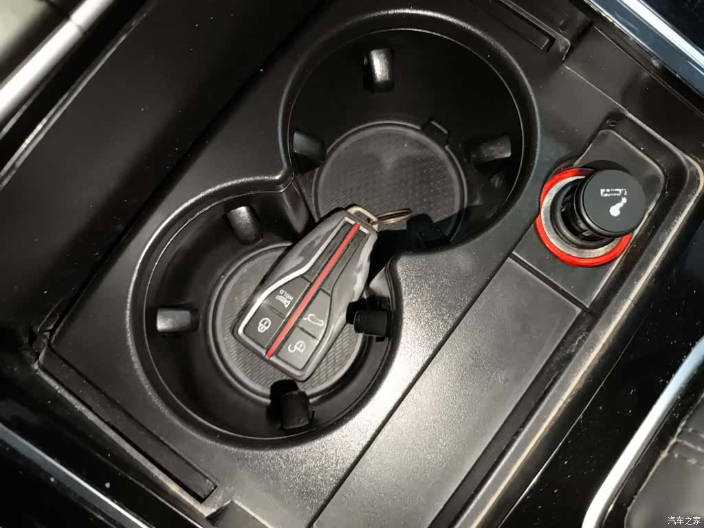 Hongqi HS5, 2022 17