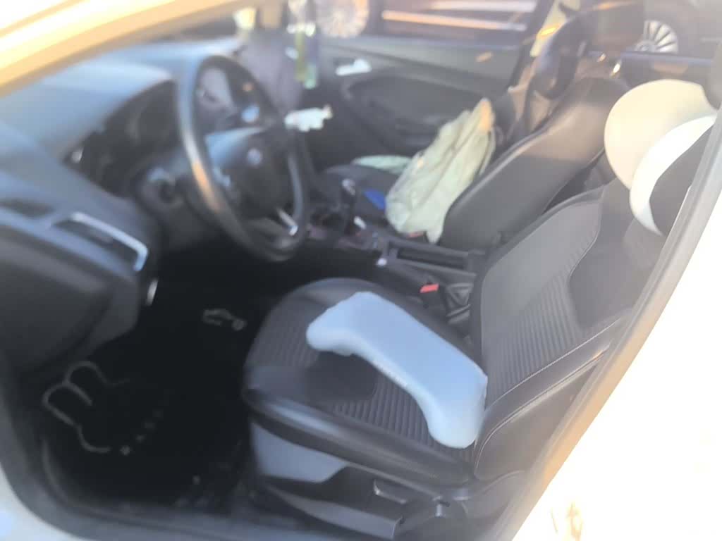 Ford Focus, 2017 11