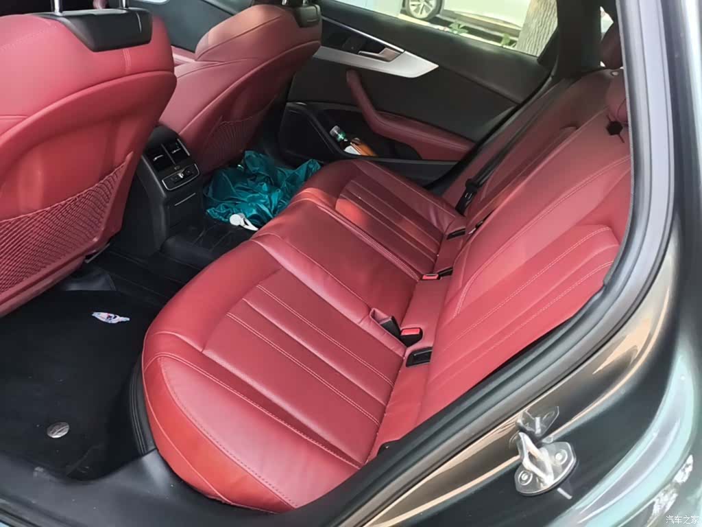 Audi A4L, 2022 17
