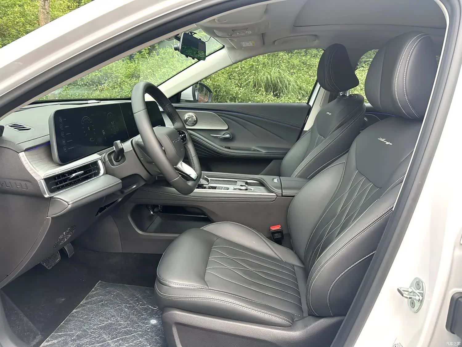 Chery Arrizo 8, 2023 все фото