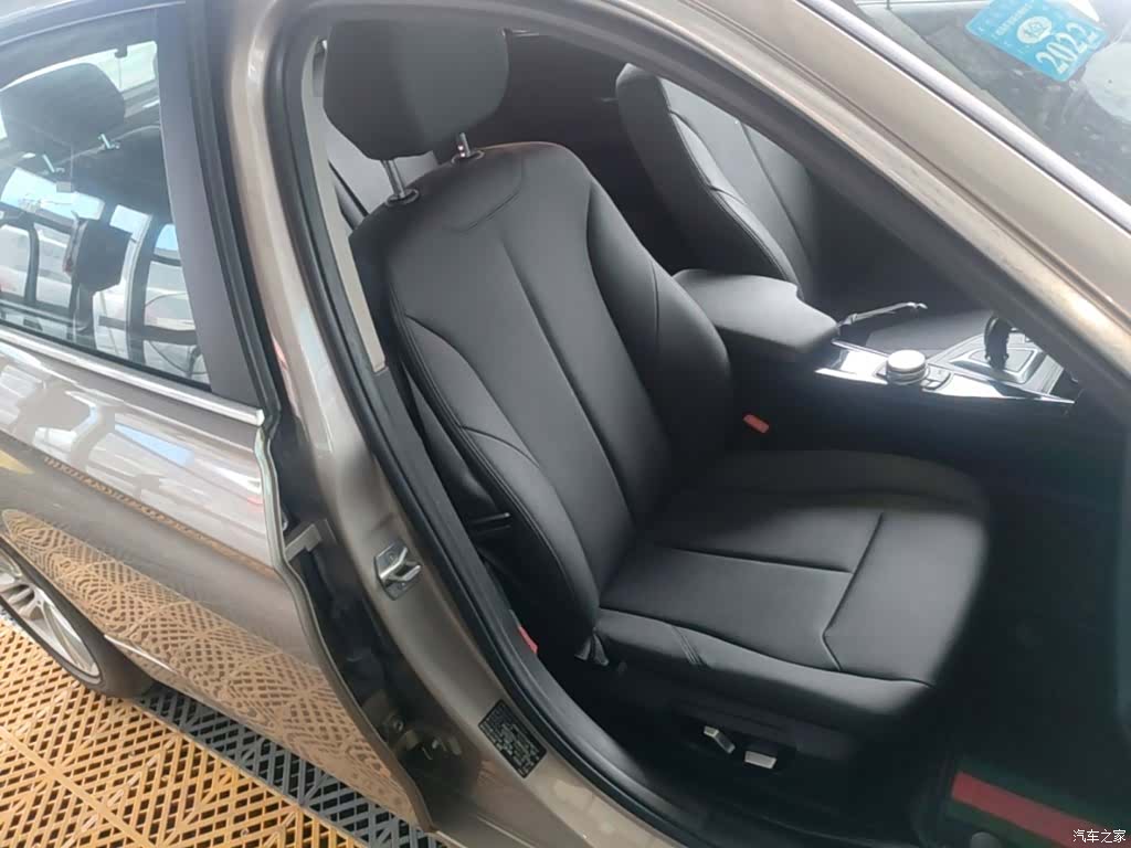 BMW 3 Series, 2016 25