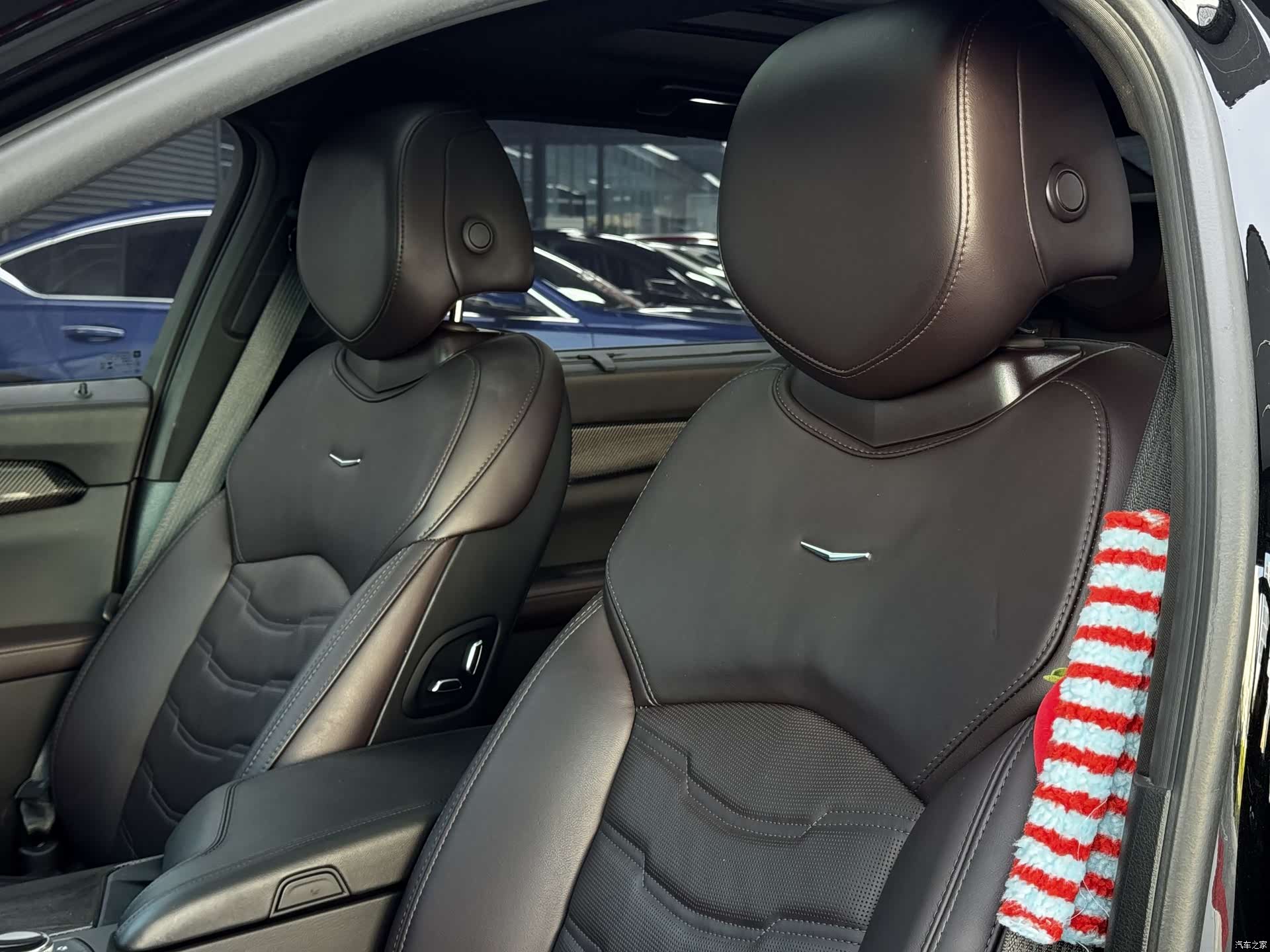 Cadillac CT6, 2022 8