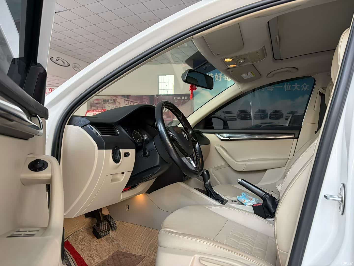 Skoda Octavia, 2017 все фото