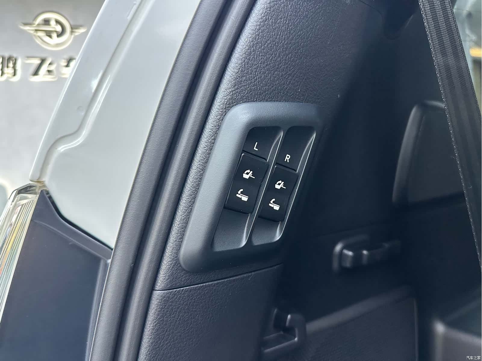 Lexus GX, 2022 21