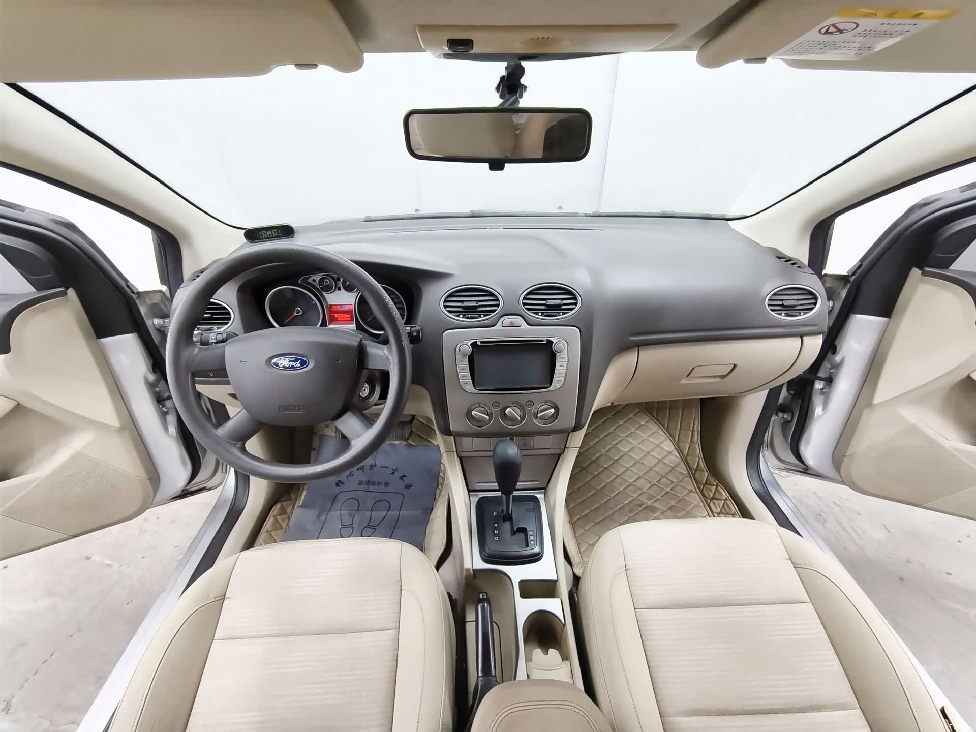 Ford Focus, 2013 9